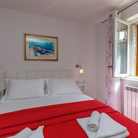 Apartments Lavizatic Porec Luaran gambar
